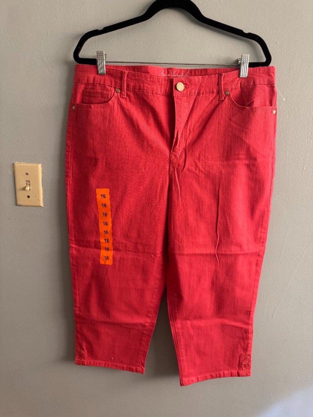 gloria vanderbilt capri size 16